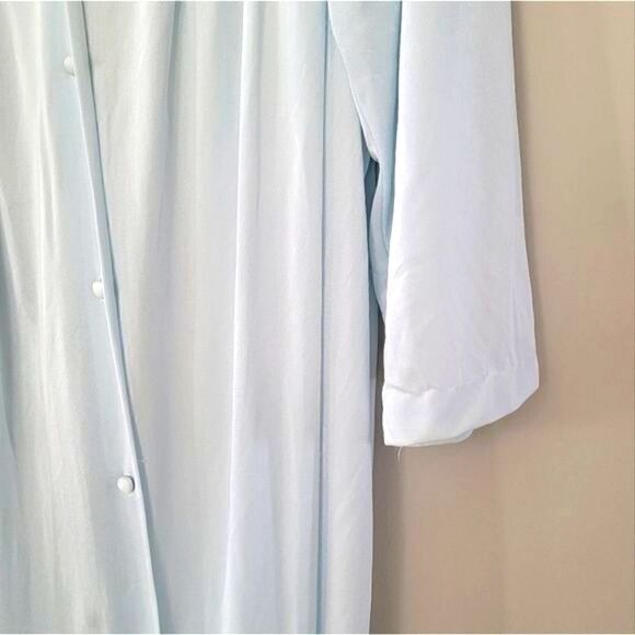 Miss Elaine Silky🌷 soft nightgown size Medium - Picture 7 of 13